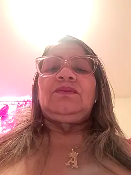 Vickysweeeettt online show from December 19, 6:22 pm