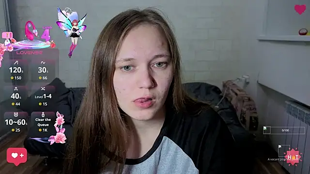 Snapshot of AlisaWyn chatting on October 5, 12:32 pm AlisaWyn online show from October 5, 12:32 pm