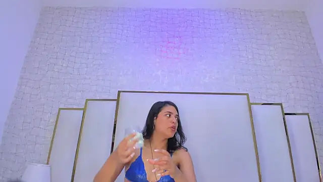 thalia888  online show from March 28, 8:08 pm