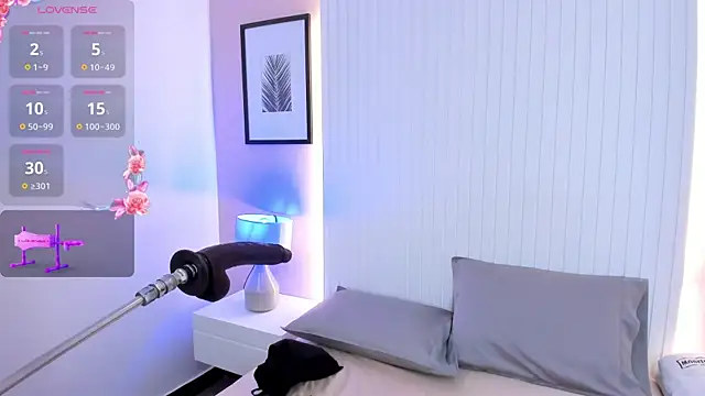 lauren stone  online show from April 28, 7:18 pm