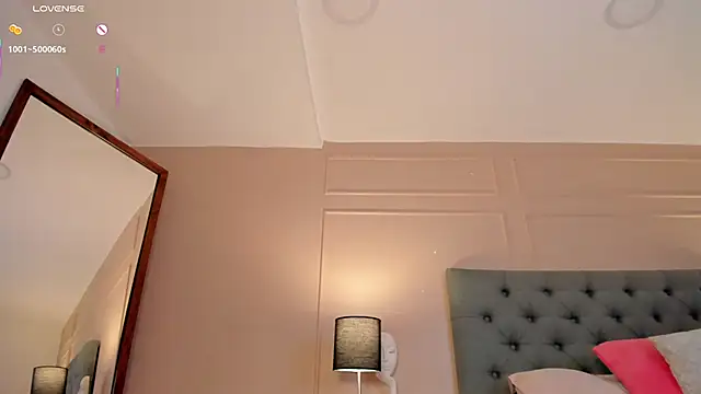  miss mia online show from April 25, 1:14 pm