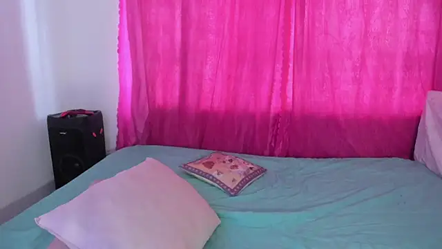 cutenaked 8 online show from October 19, 1:46 pm