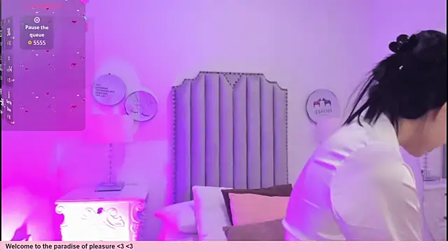 Alison Carde05 online show from April 28, 6:45 pm