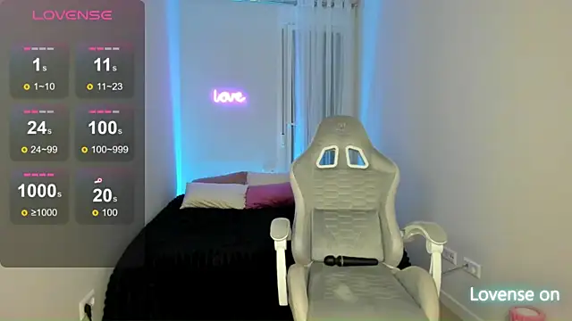 SelinaStorm online show from April 26, 11:57 pm