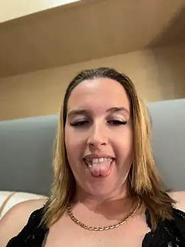 amberrose094 online show from July 5, 6:35 pm