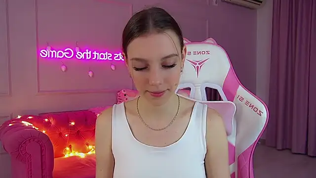 VeronicaVances online show from December 19, 6:44 pm