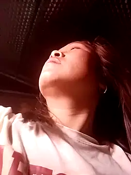 Milan6789 online show from April 24, 9:17 pm