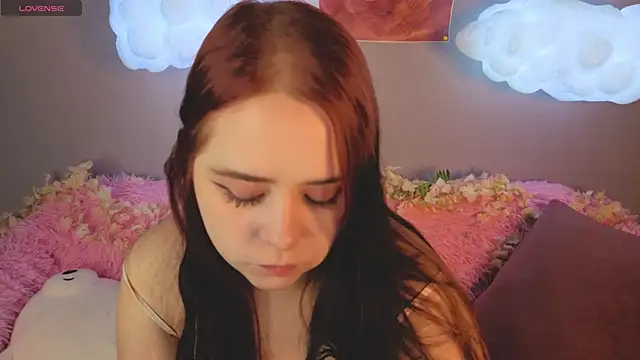 Alis Platt online show from April 18, 1:08 am