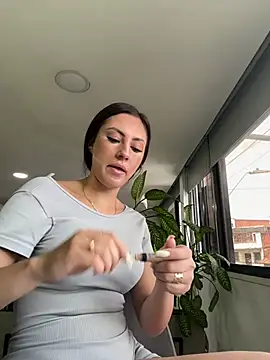 Isabellaa Palacios online show from April 27, 3:42 pm