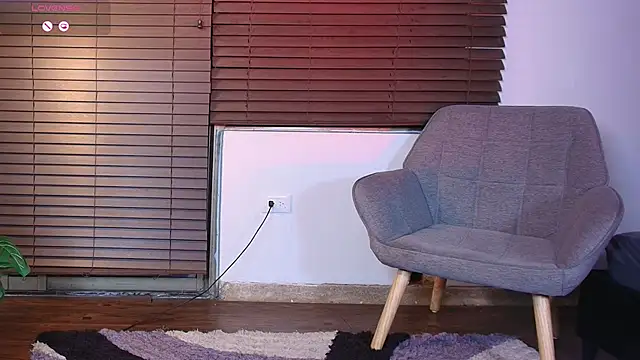 Slenna Moon online show from April 27, 11:57 pm