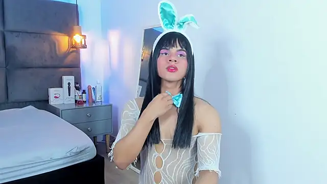 Slenna Moon online show from October 31, 3:30 am