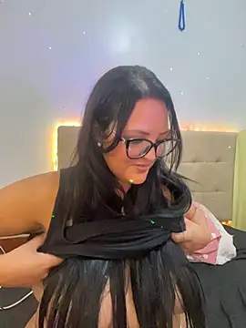 AuroraChest online show from April 23, 12:23 pm