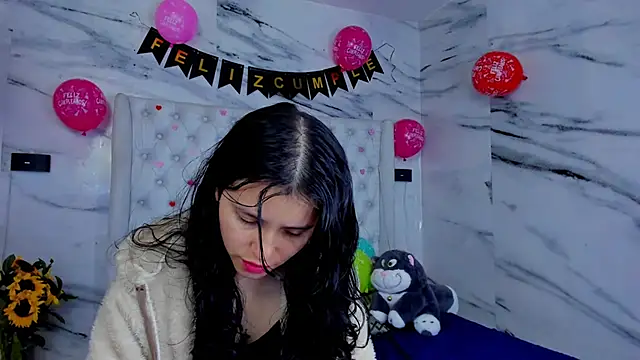 Ari and Storm online show from February 14, 1:57 pm