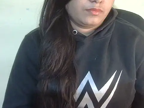 Aanya Hazel online show from November 17, 8:09 pm