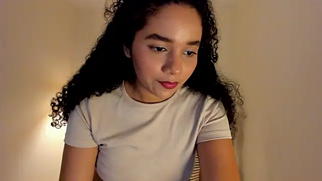 esther sofia online show from May 30, 2:20 am