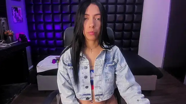 ashlyy sweet  online show from April 23, 2:52 pm