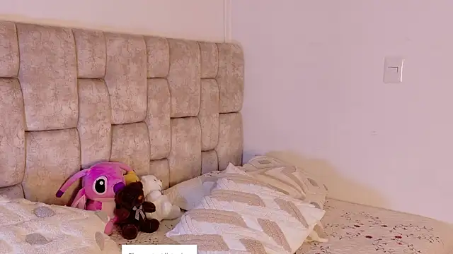 Snapshot of Kitty_Rose__ chatting on October 15, 1:03 pm Kitty Rose online show from October 15, 1:03 pm