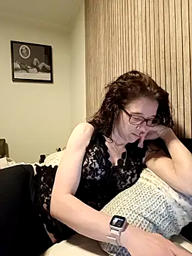 JezebelDutch online show from March 12, 2:09 pm