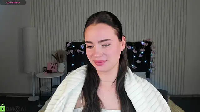 Ameli Povilain online show from December 23, 6:06 am