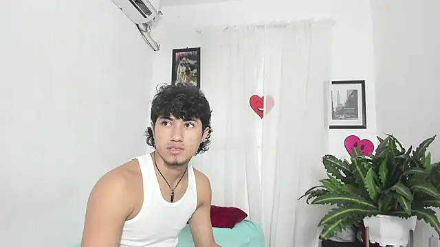 Laura and Kevin online show from February 15, 8:19 pm