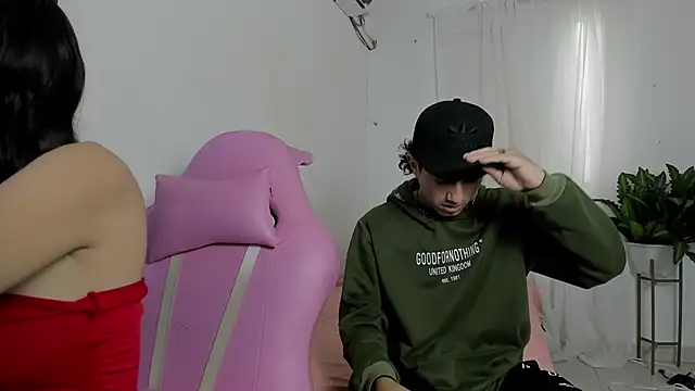 Laura and Kevin online show from January 14, 7:52 pm