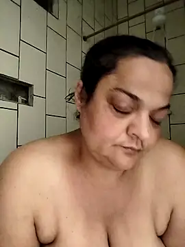 Snapshot of Vydinha chatting on October 4, 7:36 am Vydinha online show from October 4, 7:36 am