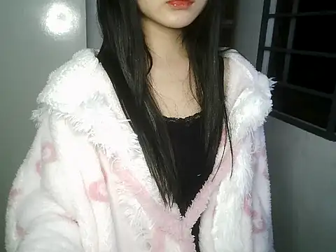 Annabelle-e online show from November 18, 9:16 pm