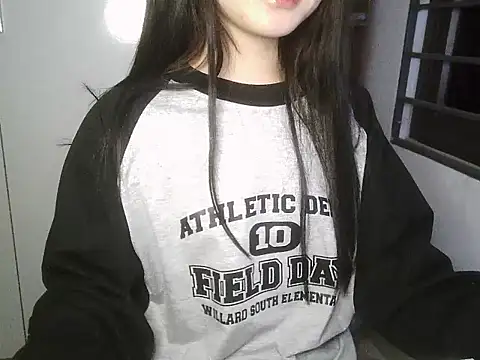 Annabelle-e online show from January 9, 4:44 pm