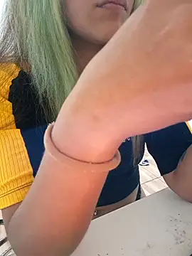 euahotmarii20 online show from November 14, 4:01 am