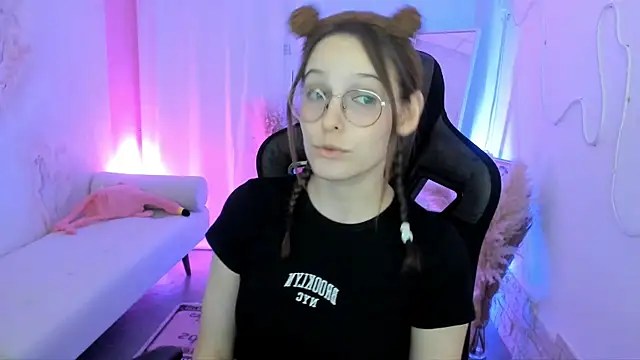 JenniferKiim online show from January 5, 5:27 pm