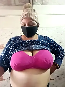 Rakhi sawant143 online show from December 5, 2:33 am