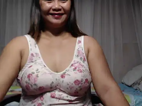 FelisitaG online show from April 17, 10:56 pm