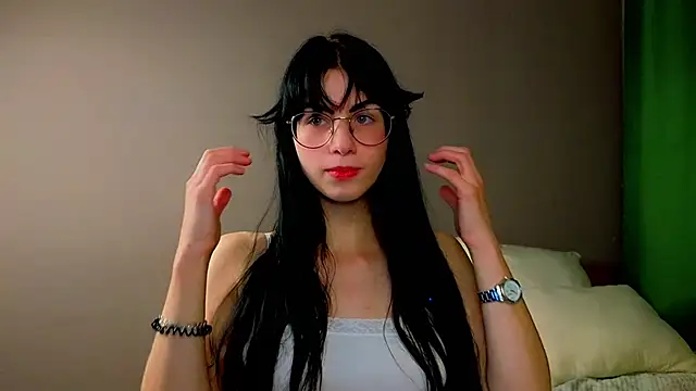 Snapshot of ArlineJanik chatting on September 28, 11:37 am ArlineJanik online show from September 28, 11:37 am