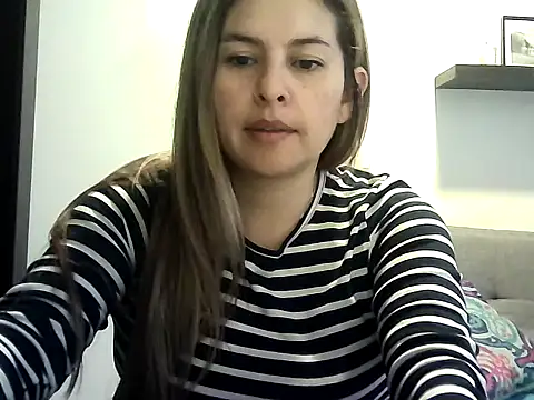 Valery  Rouse  online show from April 24, 8:55 pm