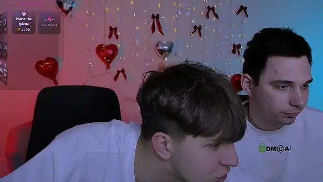 travis wolf  online show from April 25, 12:41 pm