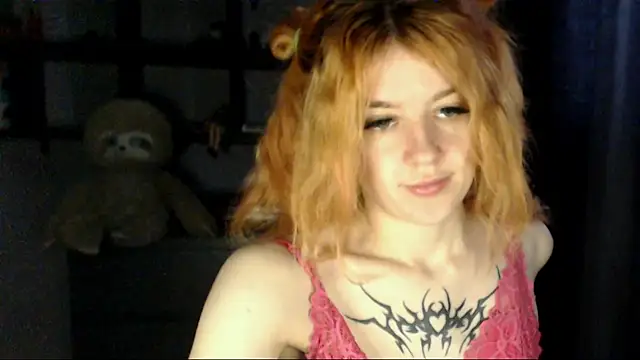 Snapshot of __Elina__ chatting on October 2, 5:45 am Elina online show from October 2, 5:45 am