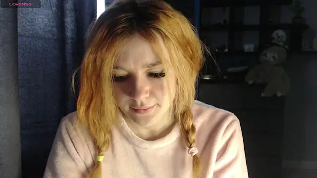 Snapshot of __Elina__ chatting on October 10, 4:50 am Elina online show from October 10, 4:50 am