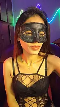 royeoy22 online show from December 17, 1:26 pm