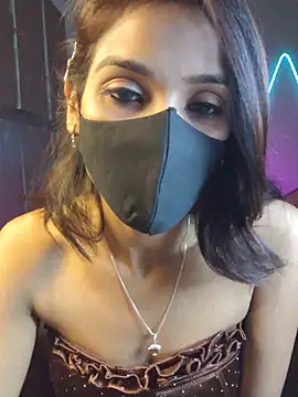 royeoy22 online show from April 24, 1:58 pm