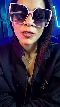 royeoy22 online show from January 19, 4:25 pm