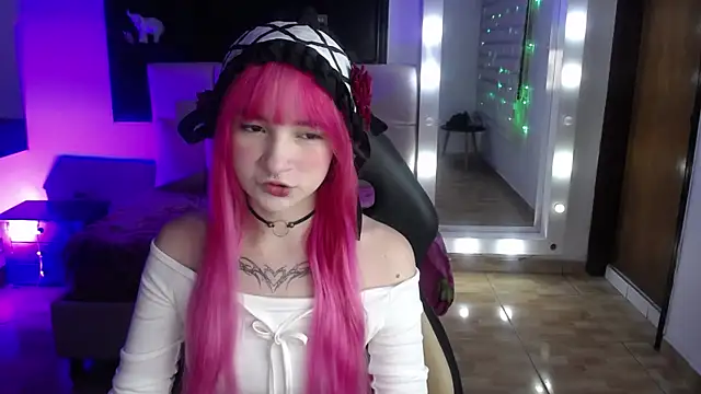  Charlotte Collins  online show from March 31, 3:12 pm