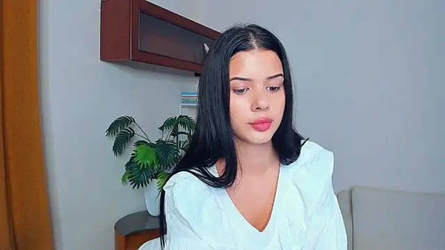 Snapshot of JoCauterucci chatting on September 19, 6:45 am JoCauterucci online show from September 19, 6:45 am