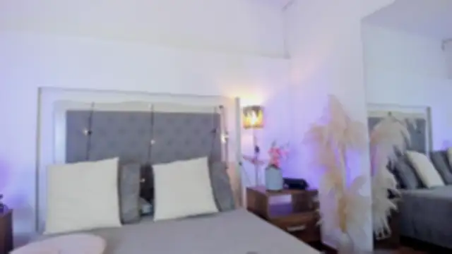 lea walkerr online show from April 20, 7:28 pm