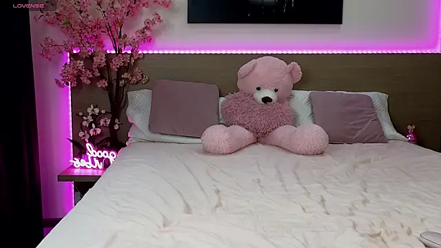 Snapshot of anexblondie chatting on September 25, 3:22 pm anexblondie online show from September 25, 3:22 pm