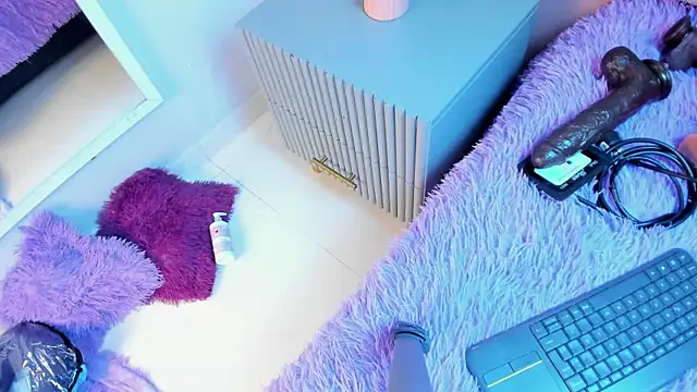 Mia Valentine  online show from April 21, 8:27 pm