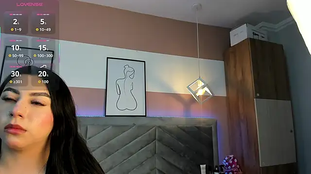 Snapshot of Mia_Valentine_ chatting on October 3, 10:15 pm Mia Valentine online show from October 3, 10:15 pm