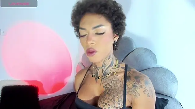 michell danna online show from November 10, 2:39 am