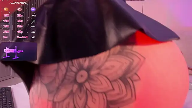 annie clarkson online show from April 20, 8:01 pm