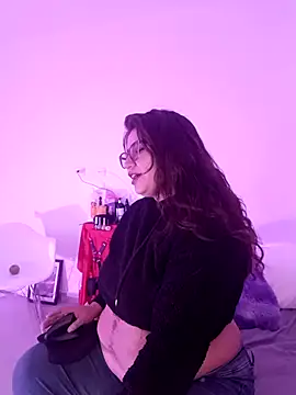 Vesper Vixen online show from December 18, 5:50 pm