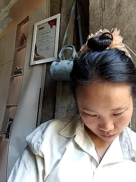 liu-liusexy online show from April 22, 6:21 am